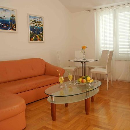 Apartments Antonela イェゼラ エクステリア 写真