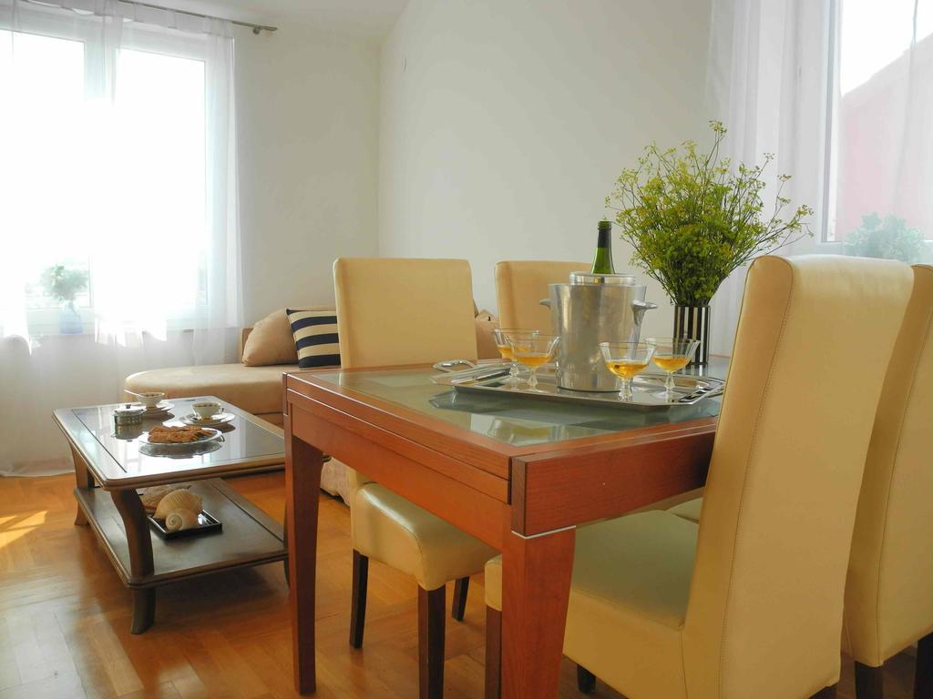 Apartments Antonela イェゼラ エクステリア 写真