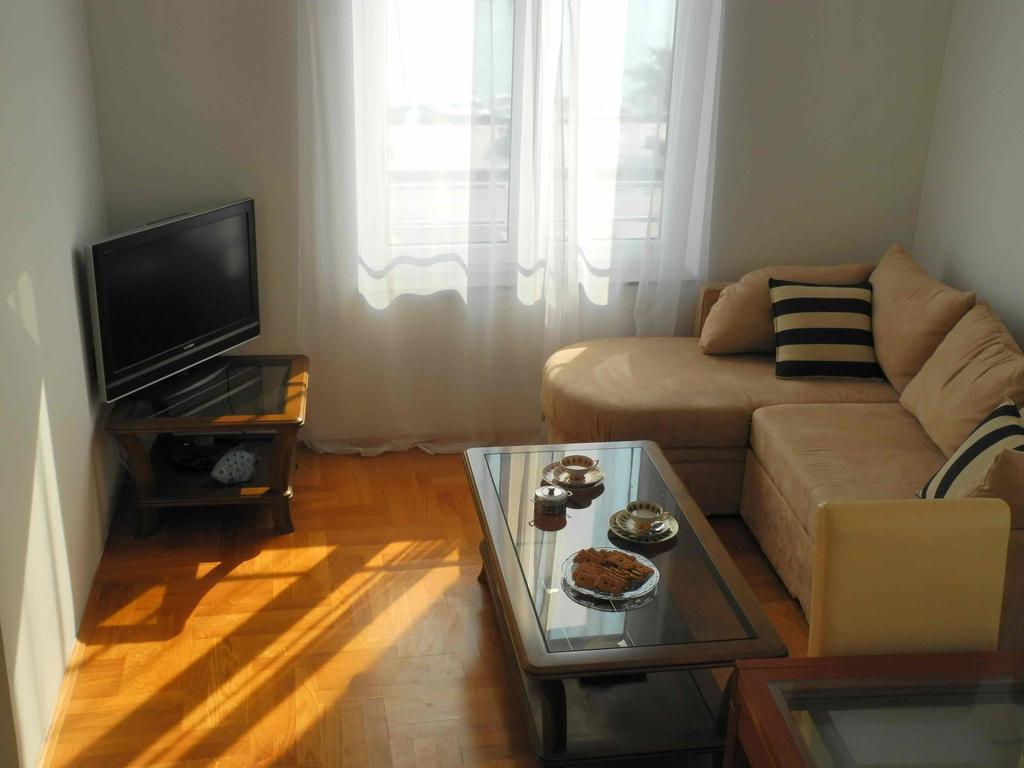 Apartments Antonela イェゼラ エクステリア 写真