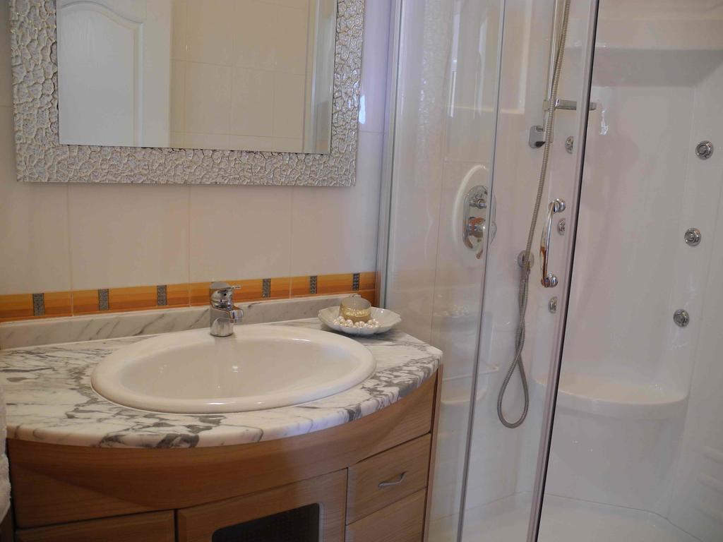 Apartments Antonela イェゼラ エクステリア 写真