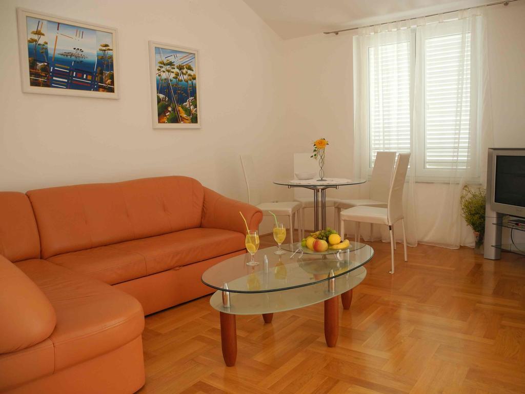 Apartments Antonela イェゼラ エクステリア 写真